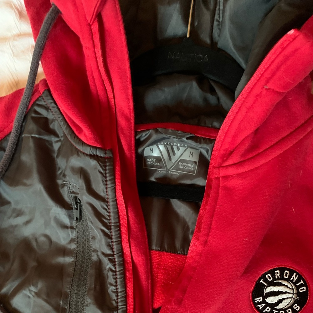 Raptors Sweater - Picture 3 of 3